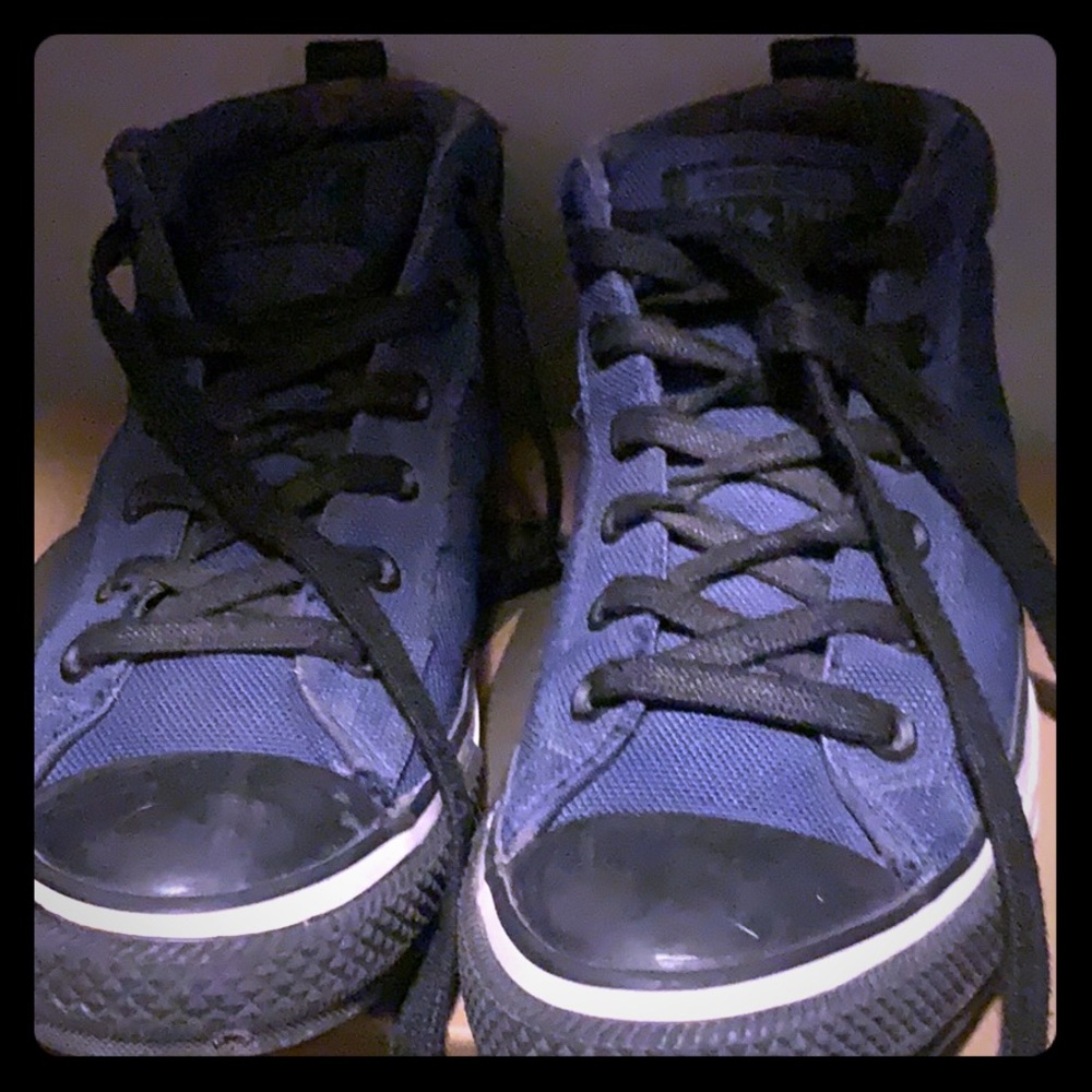 Blue All-star converse